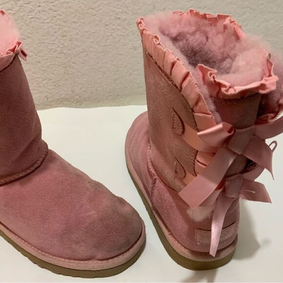 UGG Girls Pink Sheepskin Bailey Bow Ruffles Boots Girls 1013278K size 4 - Picture 6 of 16